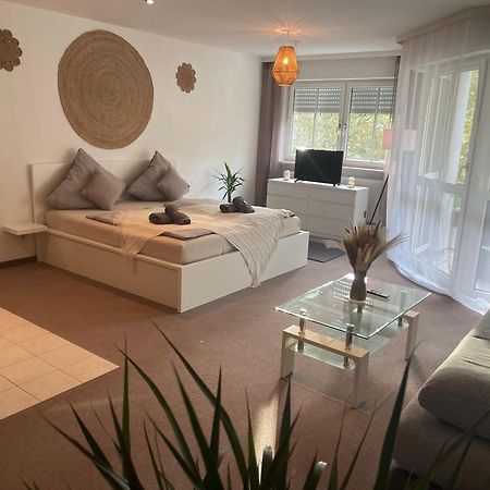 Kingsize Bett Boho Apartment Mit Tiefgarage Naehe Salzburg Freilassing Εξωτερικό φωτογραφία