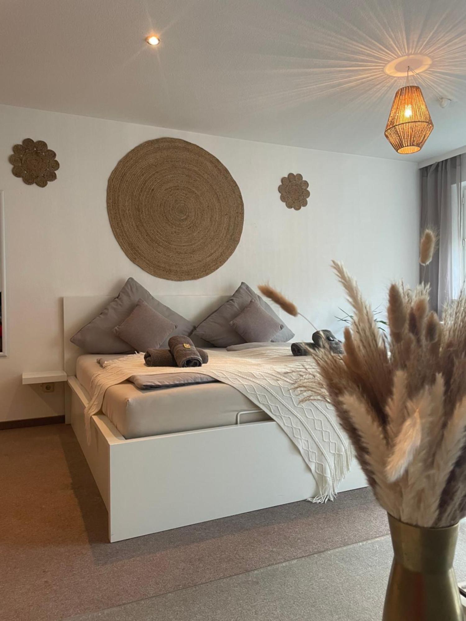 Kingsize Bett Boho Apartment Mit Tiefgarage Naehe Salzburg Freilassing Εξωτερικό φωτογραφία