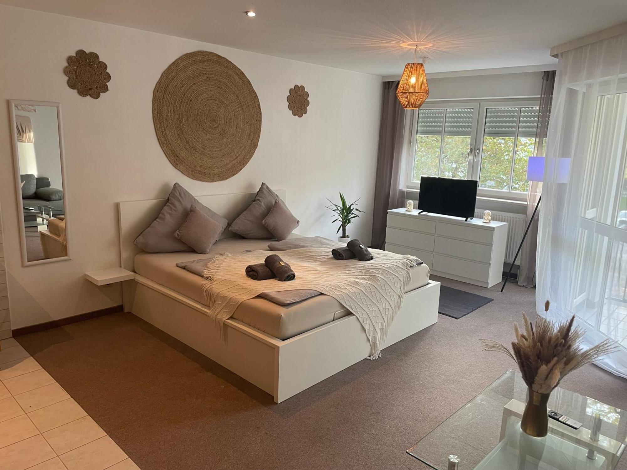 Kingsize Bett Boho Apartment Mit Tiefgarage Naehe Salzburg Freilassing Εξωτερικό φωτογραφία