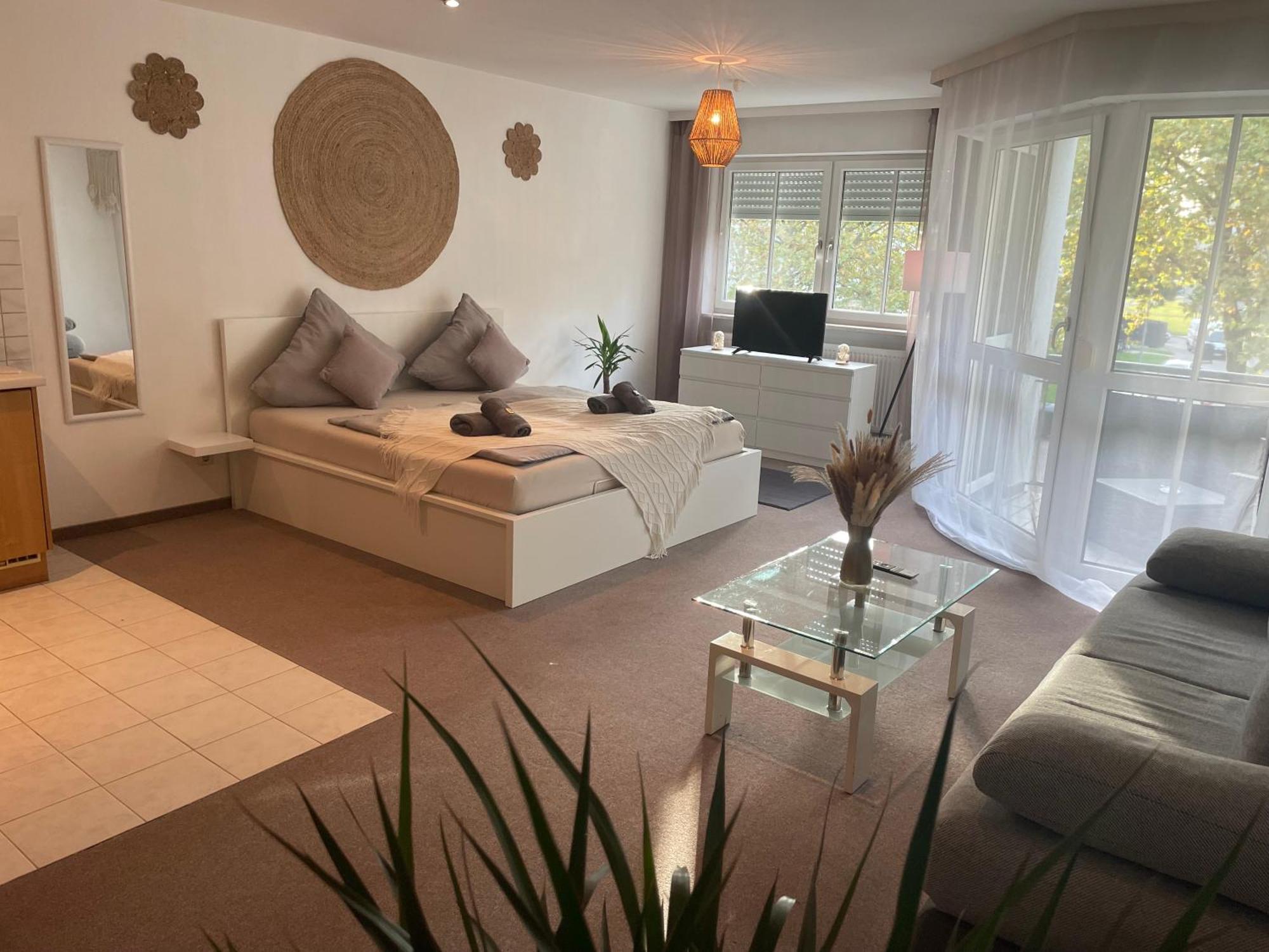 Kingsize Bett Boho Apartment Mit Tiefgarage Naehe Salzburg Freilassing Εξωτερικό φωτογραφία