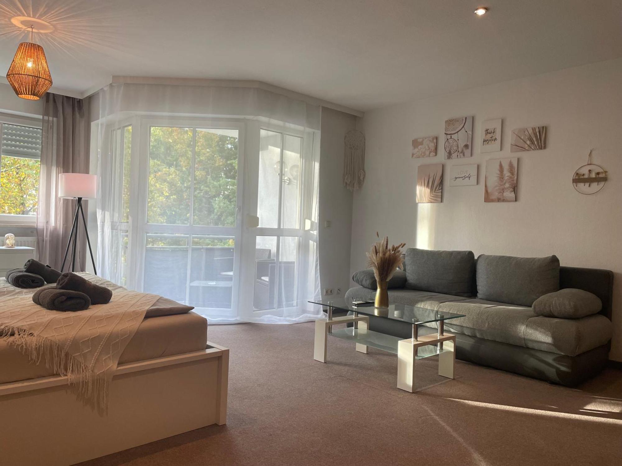 Kingsize Bett Boho Apartment Mit Tiefgarage Naehe Salzburg Freilassing Εξωτερικό φωτογραφία
